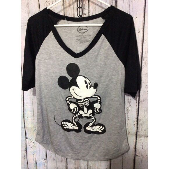 Disney Mickey Mouse Skeleton V Neck Tee Size Large Junior Women’s Gray Blak - Picture 10 of 14